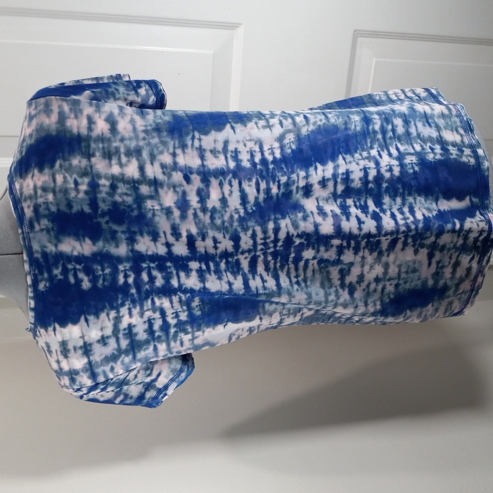 Vera Wang  Womens  Sz Small. Blue/pink/white  Tie Dyed Top - Picture 4 of 6